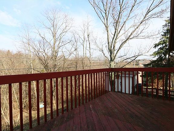 4th image of 3734 Cliffwood Ct
