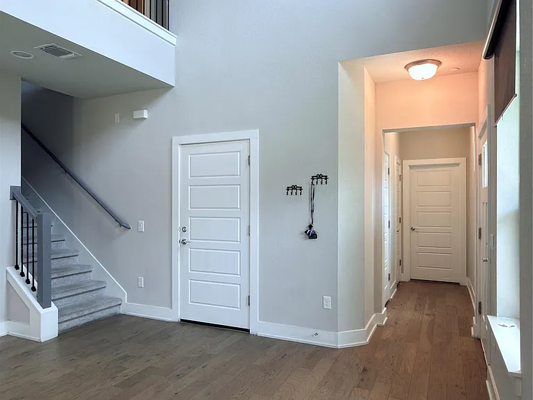 11216 Gadsen Ln — Photo 11