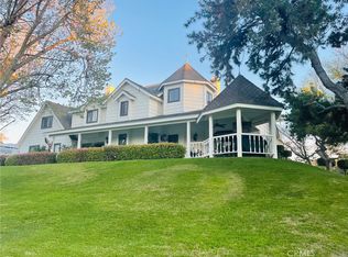 1484 Matterhorn Dr, Riverside, CA 92506