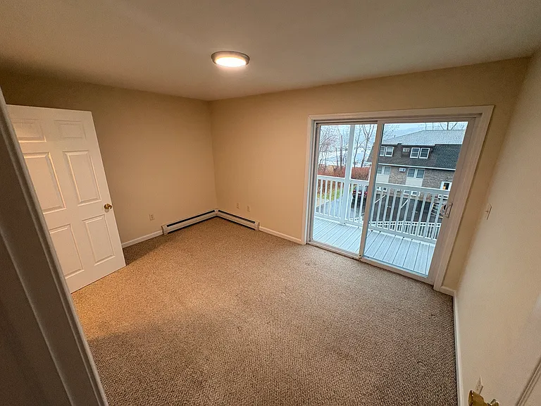 Holly Brook Apartments — Photo 55