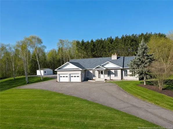5 Ryan Ln, Grand Falls, NB E3Z 2Z4