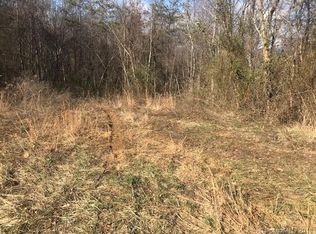 3 Hunters Ridge Rd, Canton, NC 28716