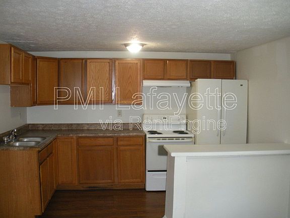 2nd image of 757 E Clinton St APT 4G