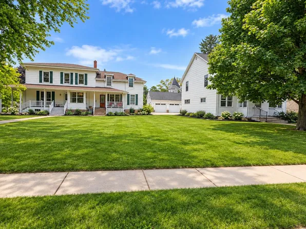 307/327 E Main St, Brandon, WI 53919