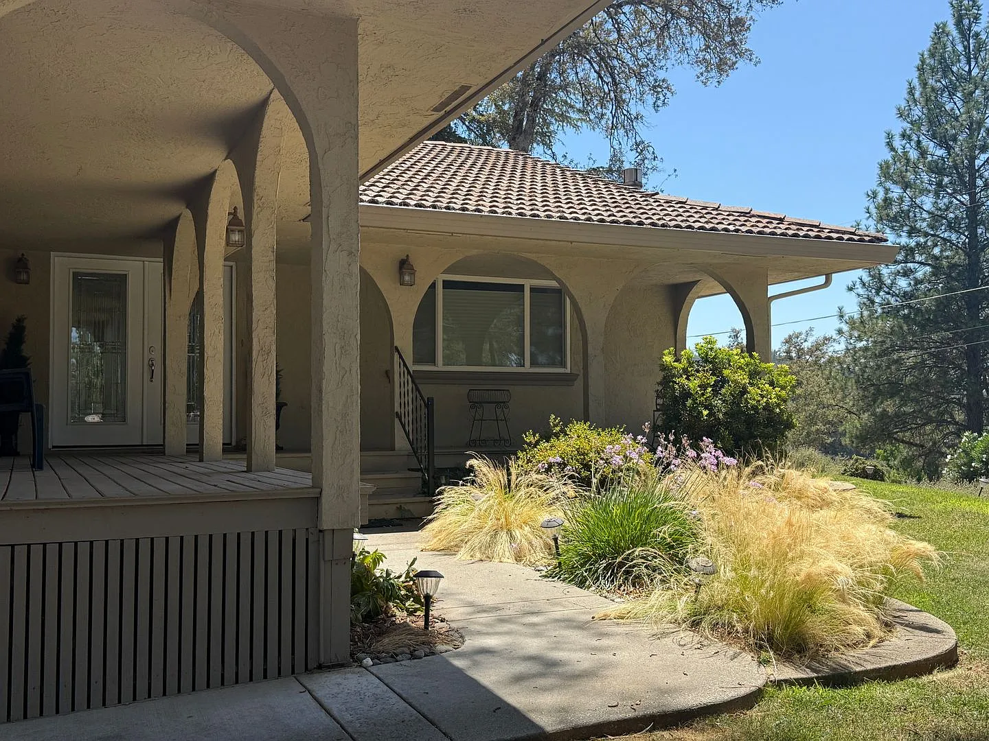 Beautiful Lake View Home for Rent in Lake of the Pines 3 Bed | 2.5 Bath | 1,775 Sq Ft — Photo 4