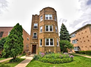 8116 Kilpatrick Ave, Skokie, IL 60076