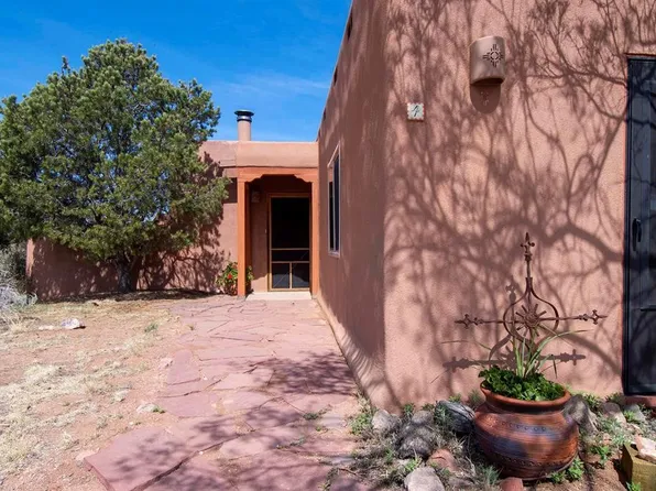 4 Moya Loop, Santa Fe, NM 87508