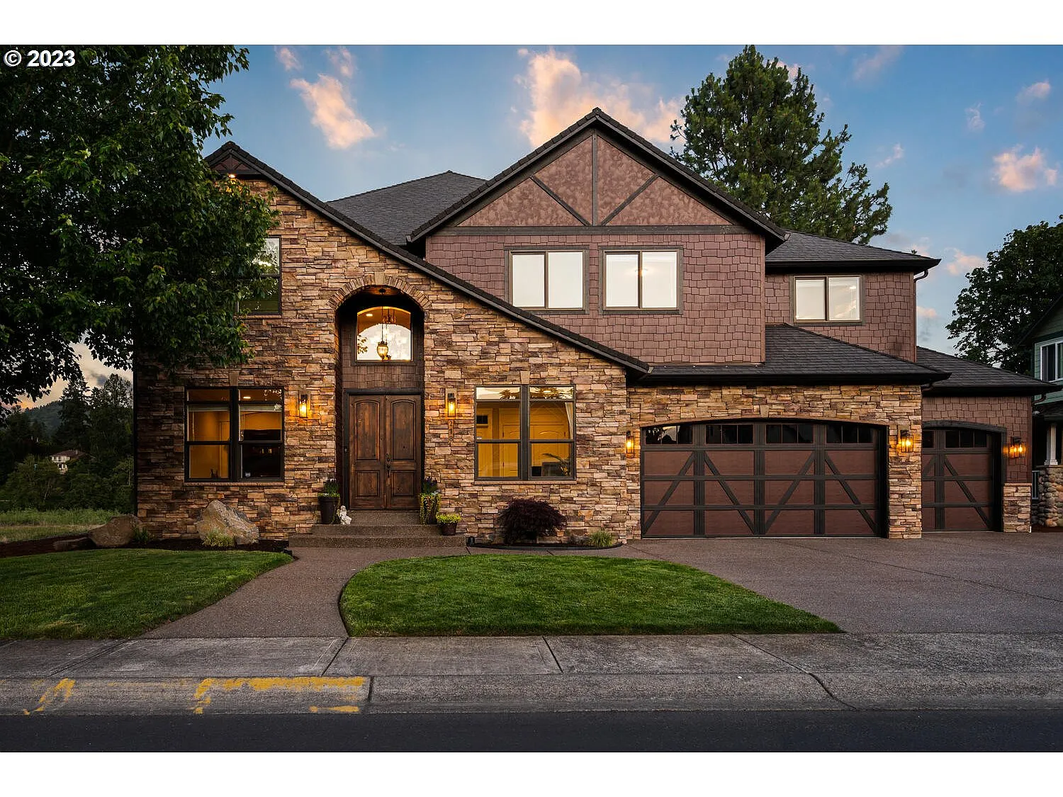 218 Misty Dr photo 1