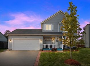 2002 Daybreak Ln, Zion, IL 60099