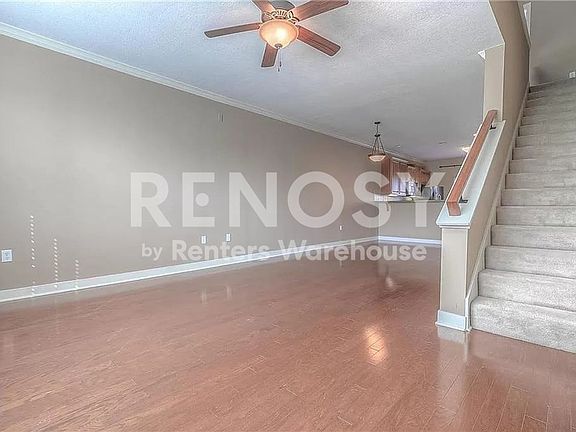 5th image of 2804 Lake Ave