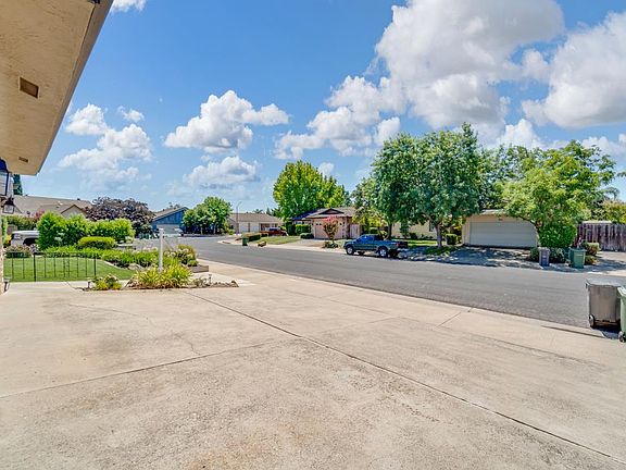 4th image of 1117 Port Chelsea Cir