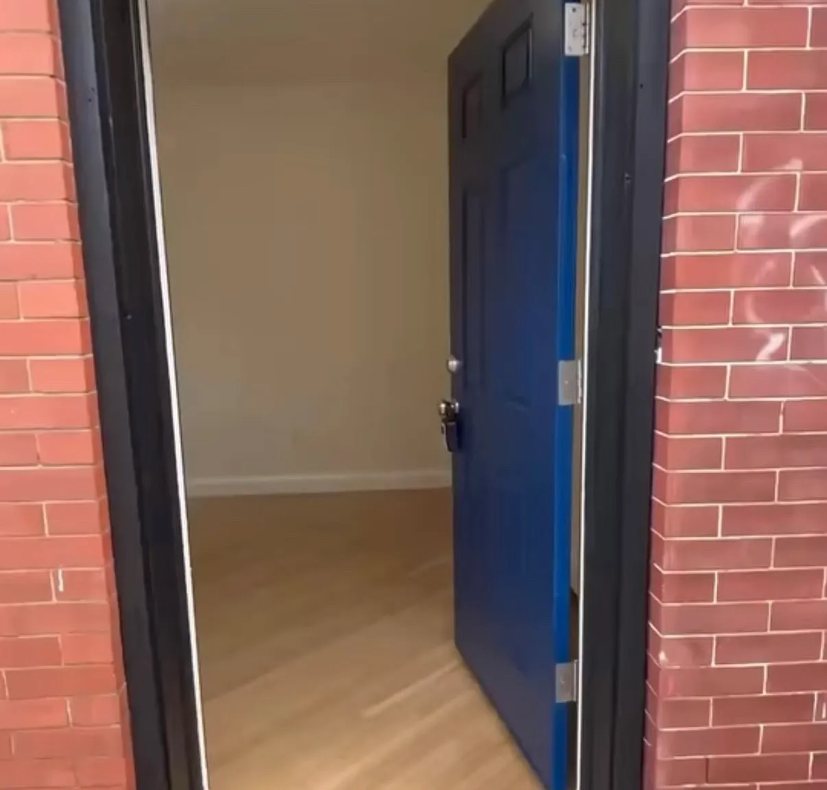 2 bed, $2,200 — Photo 1