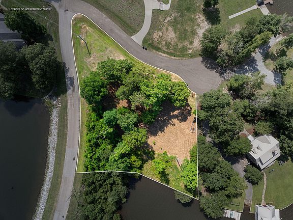 2nd image of 5 Gum Reed Point