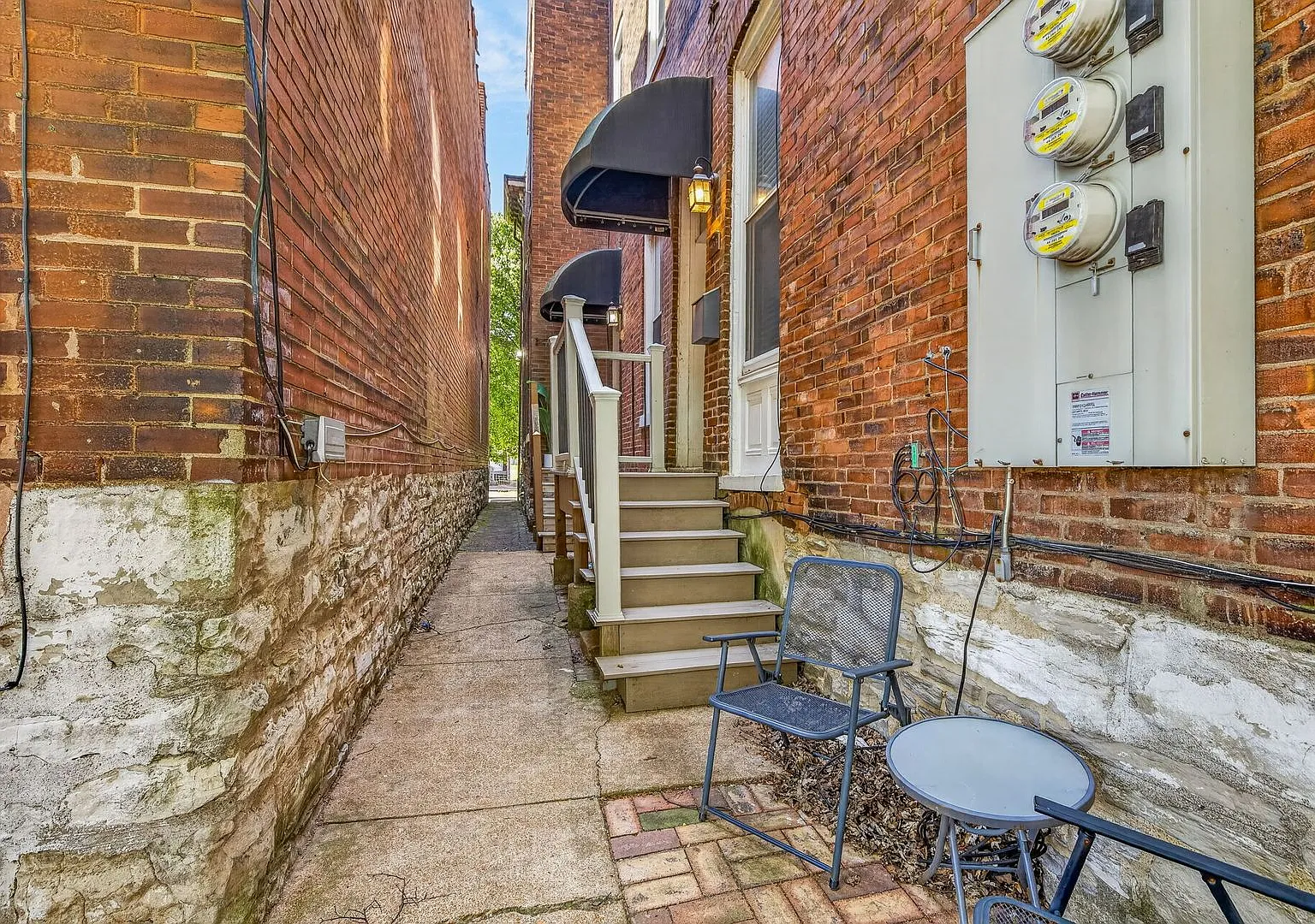 Fully Furnished 1-Bedroom in Benton Park | Utilities Included | 3, 6 & 9 Month Leases — Photo 4