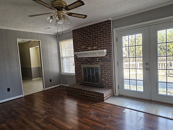 4th image of 1024 Bowling Green Trl