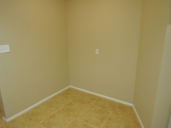 4th image of 1834 E Delta Ave