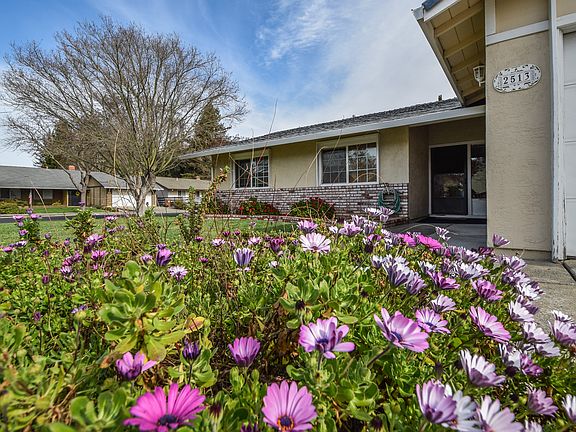 2nd image of 2513 Vine Hill Ct