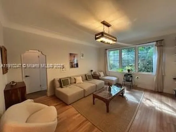 910 Lenox Ave #3, Miami Beach, FL 33139