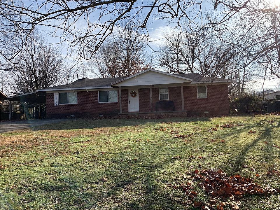1st image of 49 Valley Dr