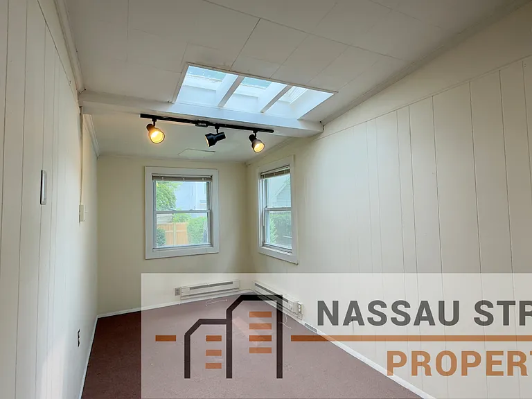 45 Moran Ave — Photo 5