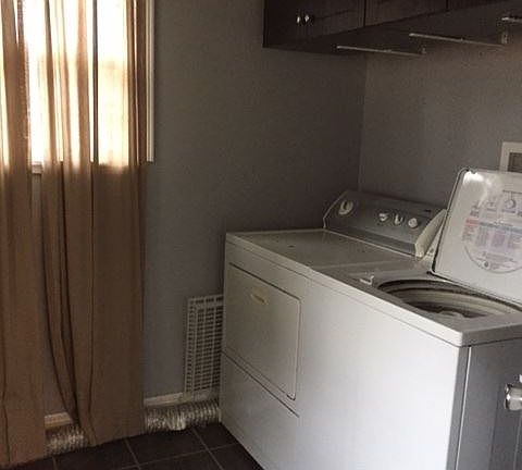3rd image of 8487 S Parkland Dr