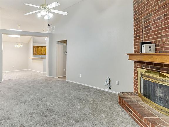 4th image of 217 Benwynd Dr