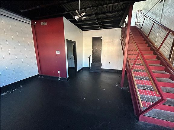 3rd image of 419 Edgewood Ave SE