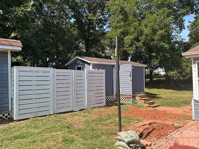 229 Browntown Rd — Photo 12