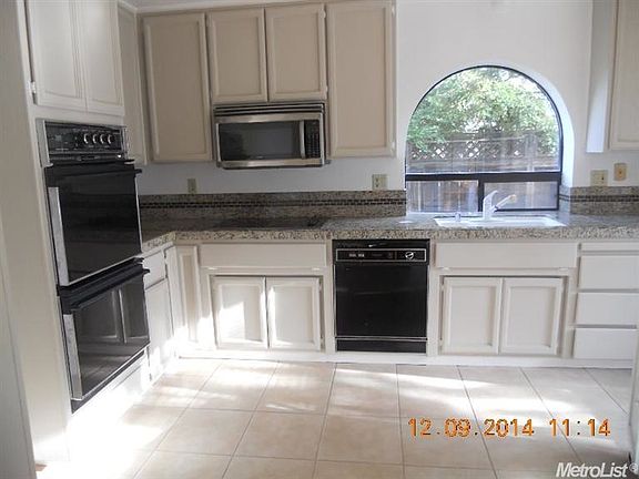 3rd image of 2535 Rosales St