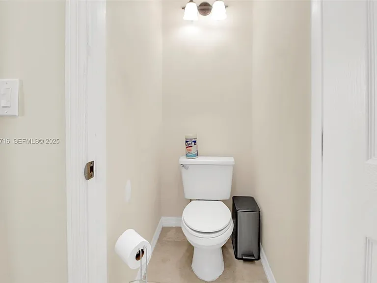 15875 SW 149th Ln — Photo 22