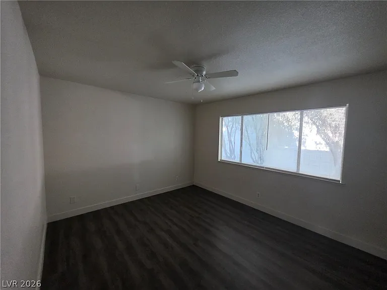 3364 Royce Ct — Photo 36