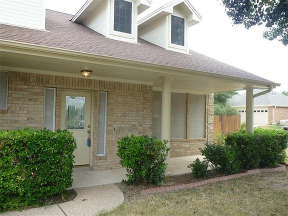 2nd image of 414 Darkwoods Dr