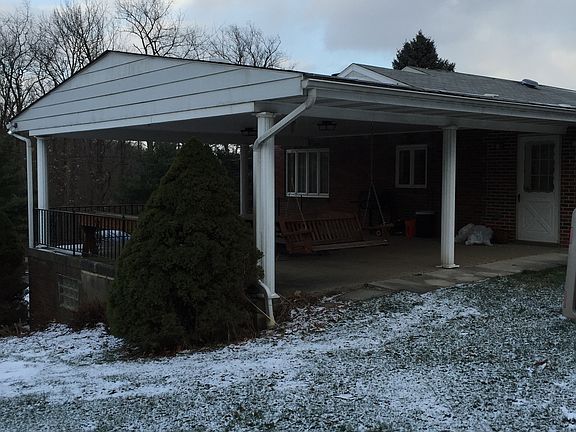 3rd image of 105 Pine Ln