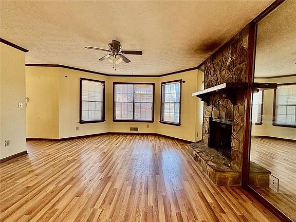 4th image of 5615 Pennybrook Ct