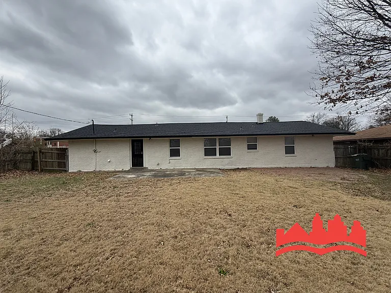 1456 E Raines Rd — Photo 17