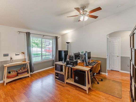 4th image of 8704 Lancaster Dr