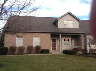 2532 Charing Cross Rd NW, Canton, OH 44708