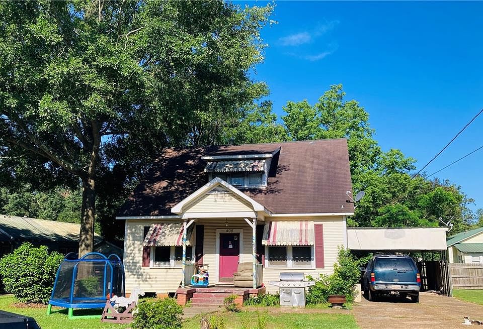 2nd image of 408 Pershing Ave