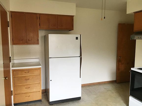 4th image of 1315 E 31st St APT 2