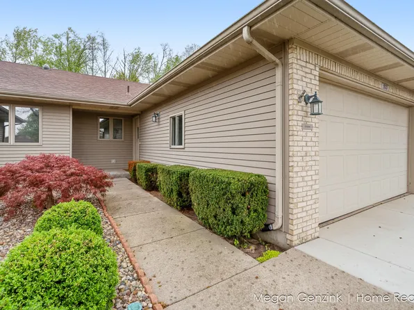 933 Amber View Dr SW, Byron Center, MI 49315