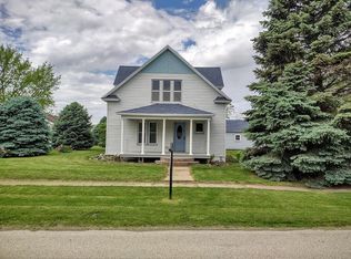 311 N Main St, Mondamin, IA 51557