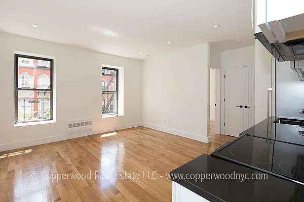 Rented by Copperwood Real Estate | media 10
