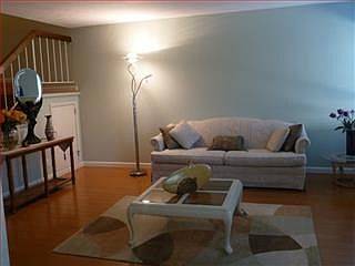 5th image of 454 W Hacienda Ave