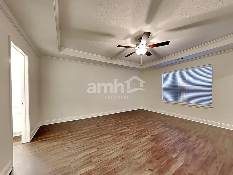 8124 Rapala Ln NW — Photo 11