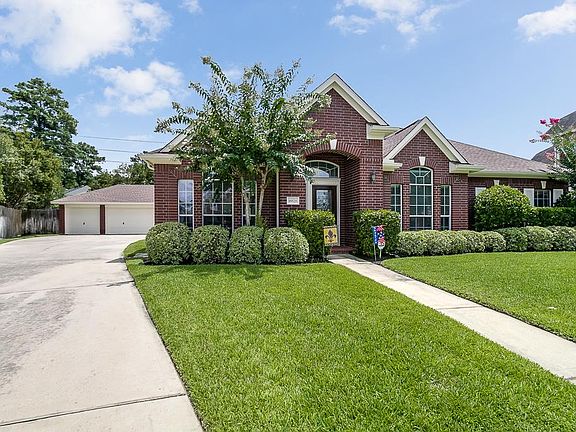 3rd image of 19526 Brittany Creek Dr
