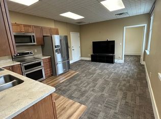 12 2nd St NE #5, Mason City, IA 50401