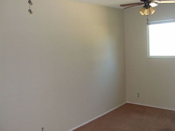 4th image of 240 Magill St