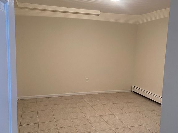 4th image of 439 3rd St #Gf