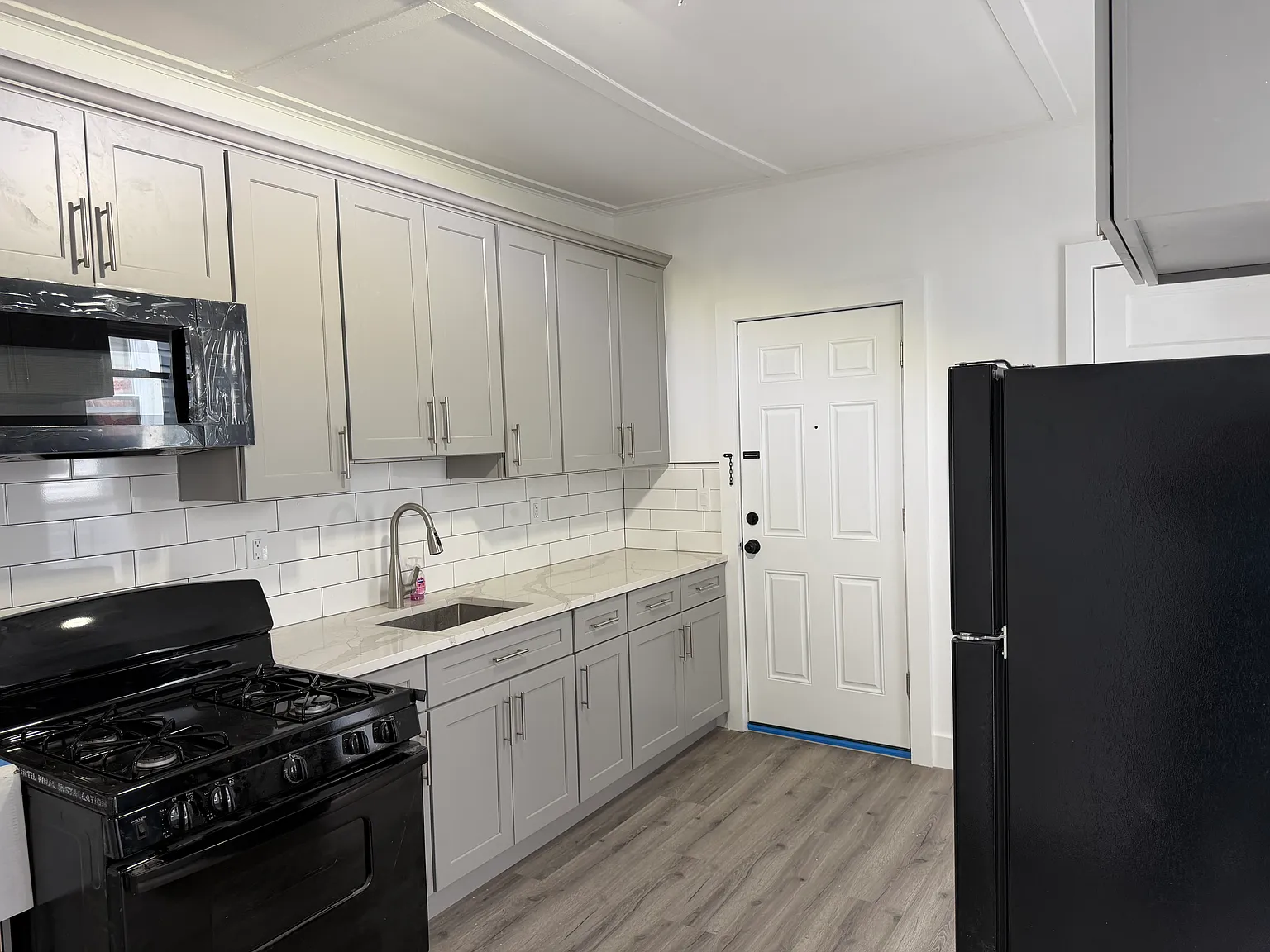 3 bed, $2,650 — Photo 1