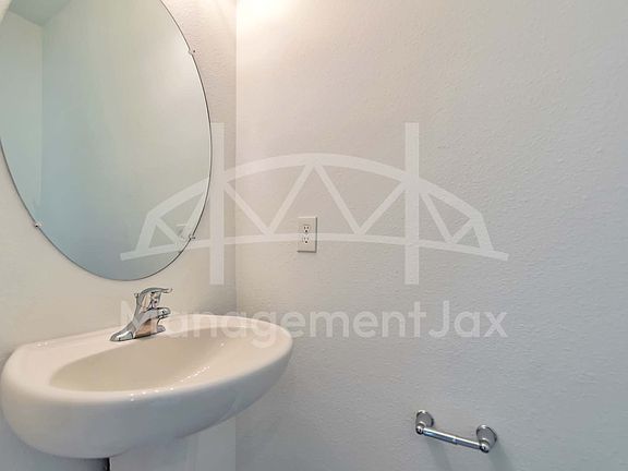 5th image of 8330 Zenith Cir #1